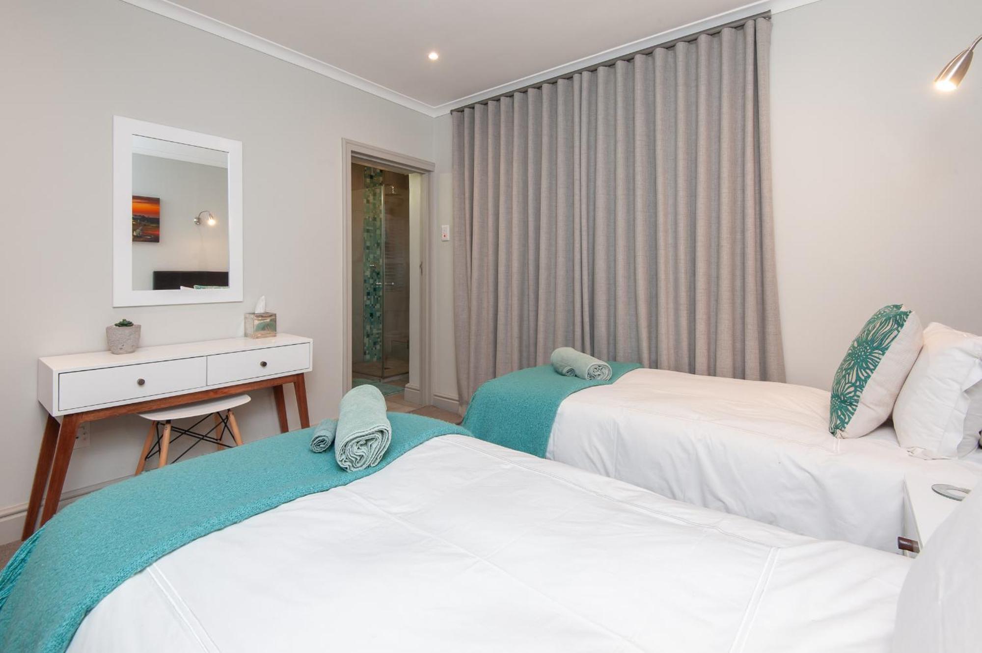 Walker Bay Luxury Seafront Apartment Херманус Экстерьер фото
