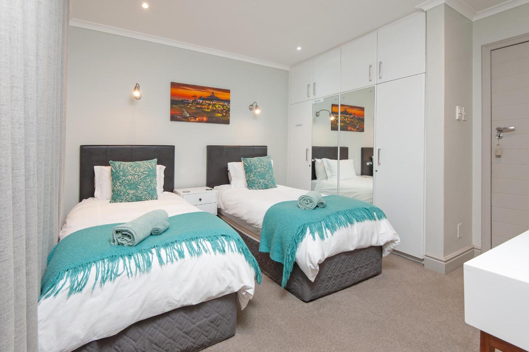 Walker Bay Luxury Seafront Apartment Херманус Экстерьер фото